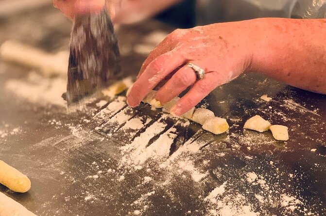 Rome Cooking: Pasta & Tiramisu Making, Free-Flowing Fine Wine - How much wine should you expect?