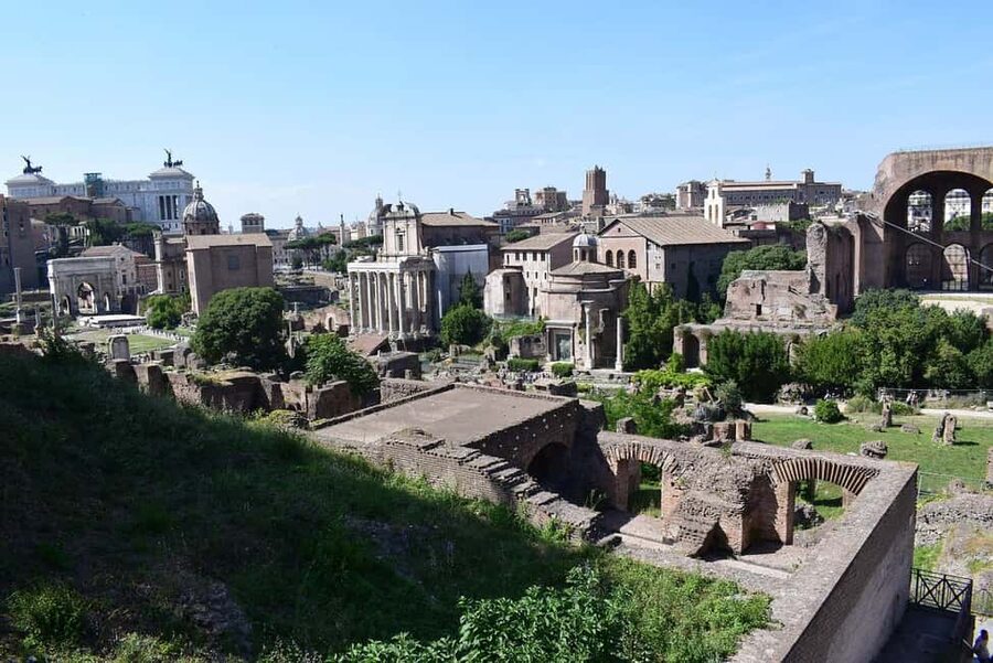 Rome: Domus Aurea Guided Tour and Virtual Reality Experience - Comfort, temperature, and access concerns