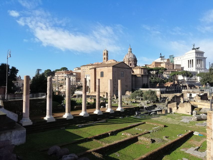 Rome: Exclusive Colosseum Underground and Roman Forum Tour - What the guides add to the ruins