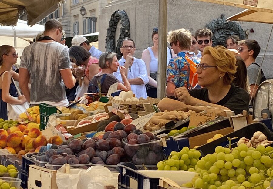Rome: Food & Wine Tour of Campo de Fiori, Ghetto, Trastevere - Campo de’ Fiori: start with the market or a local grocery