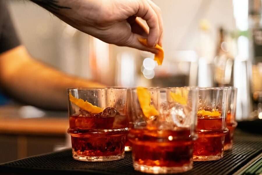 Rome: Forbidden History Walking Tour & Pub Crawl with Drinks - Why this suits solo visitors and small groups