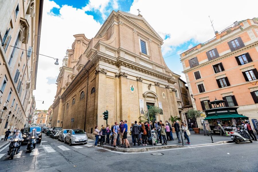 Rome: Fountains and Squares Small-Group Walking Tour - Ending at the Trevi Fountain