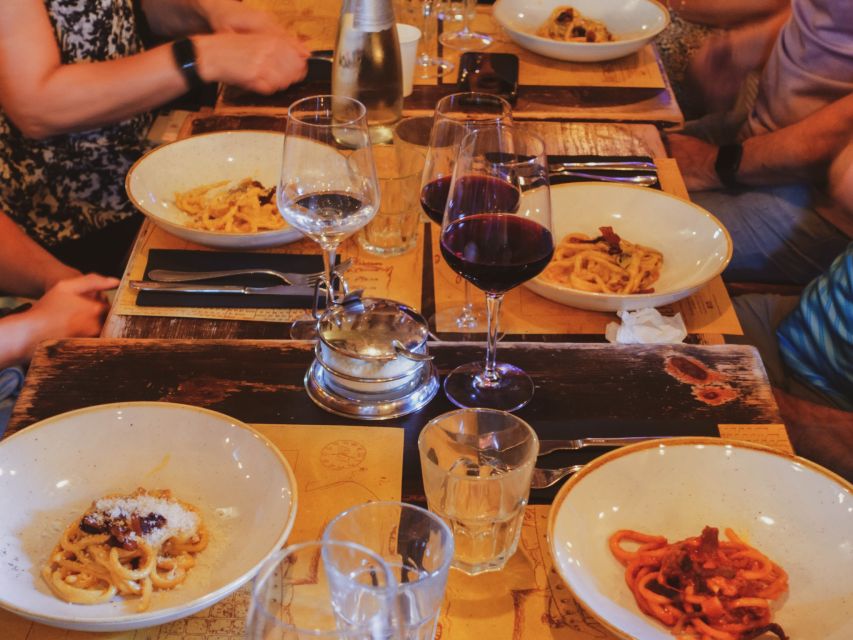 Rome: Guided Food Tour in Trastevere - Fiordiluna: end with gelato