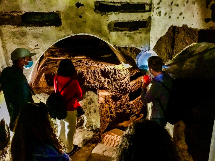 Rome: Guided Roman Catacombs Tour with Transfers - The 15-minute ride out of Rome