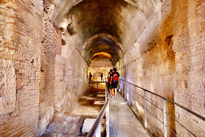 Rome: Guided Tour of Colosseum Arena with Roman Forum Entrance - How The Guided Colosseum Hour Works