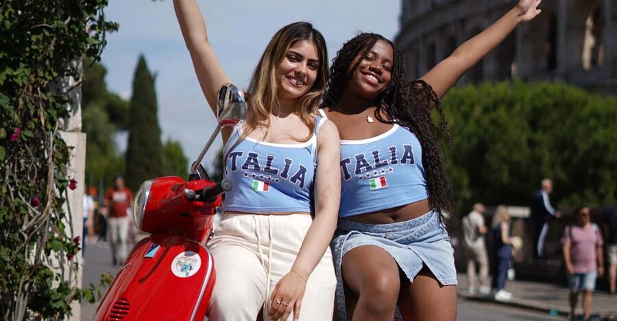 Rome: Guided Vespa Tour with Photo Stops - Why a Vespa works so well in Rome