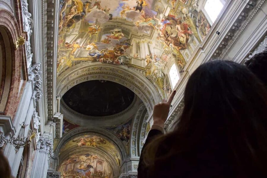 Rome: Guided Walking Tour in English or Spanish - Trevi Fountain: beauty, ritual, and a short stop