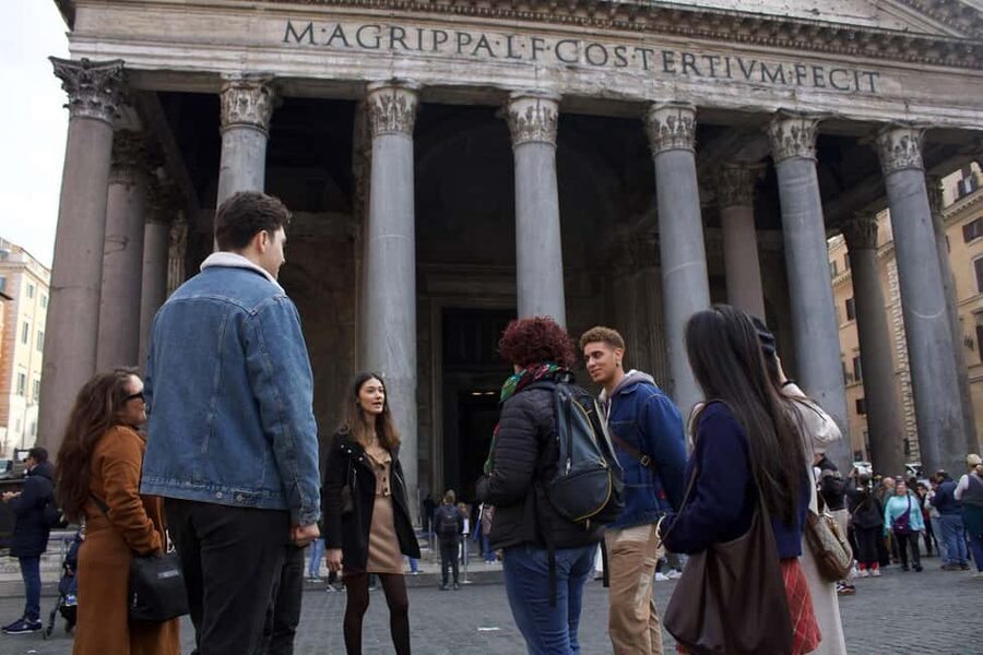 Rome: Guided Walking Tour in English or Spanish - The Pantheon and the value of an outside explanation