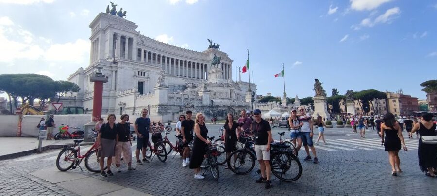 Rome: Highlights Bike Tour - Why a bike is a good way to see Rome