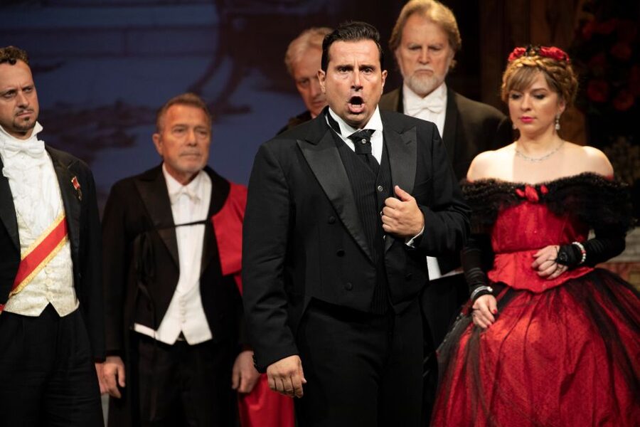 Rome: La Traviata at St. Paul's Within the Walls - The church acoustics: beautiful but not perfectly controlled