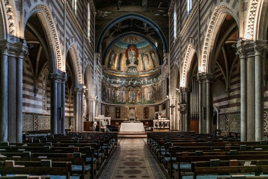 Rome: La Traviata at St. Paul's Within the Walls - A real opera experience, but not a major opera-house production