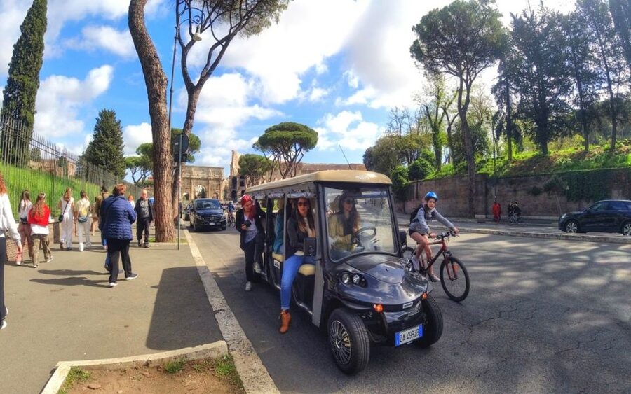 Rome: Night Tour of the City by Golf Cart (Private option) - Piazza Navona and the pleasures of Rome after dark
