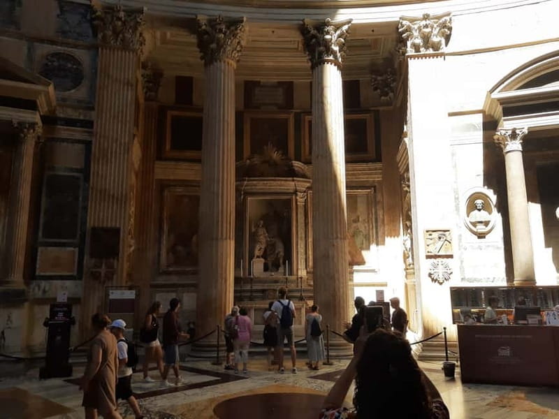 Rome: Pantheon Priority Entry Ticket & Audio Guide App - What to bring and what to wear