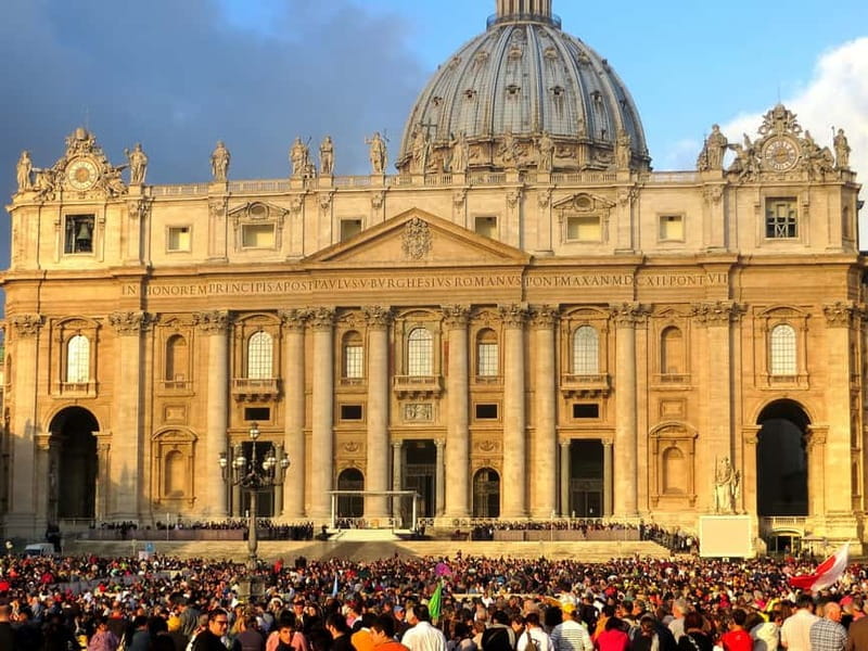Rome: Papal Audience Experience with Pope Leo XIV - Meeting near the square and finding your coordinator