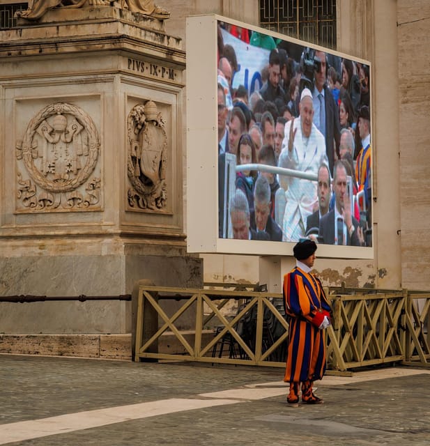 Rome: Papal Audience Tour With Reserved Access - Meeting at Chiosco Bar L’Ottagono at 6:45 am