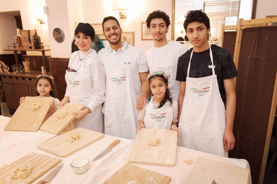 Rome: Pasta and Tiramisu Cooking Class in Piazza Navona - Making fresh fettuccine in Piazza Navona