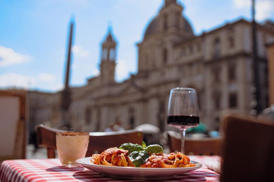 Rome: Pasta and Tiramisu Cooking Class in Piazza Navona - What makes the Piazza Navona setting valuable