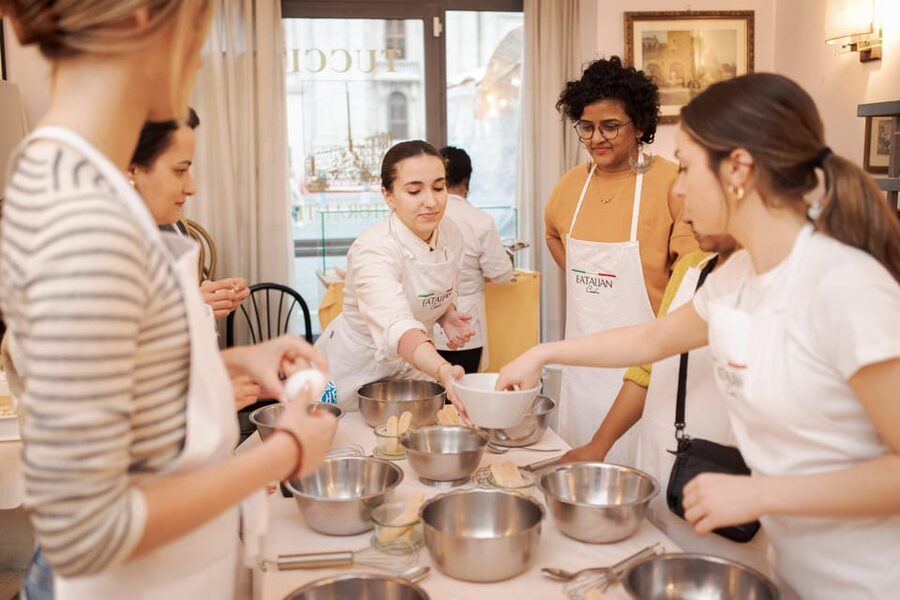 Rome: Pasta and Tiramisu Cooking Class in Piazza Navona - Tiramisu without the fuss