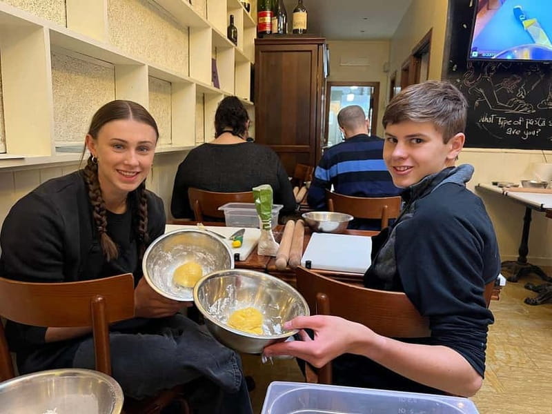 Rome: Pasta Cooking Class with Market Visit and Wine - Cooking, eating, and the Roman table