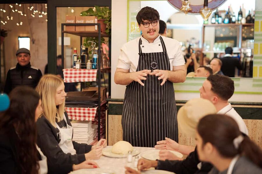 Rome: Pizza and Tiramisu Cooking Class in Piazza Navona - Key points to know before booking