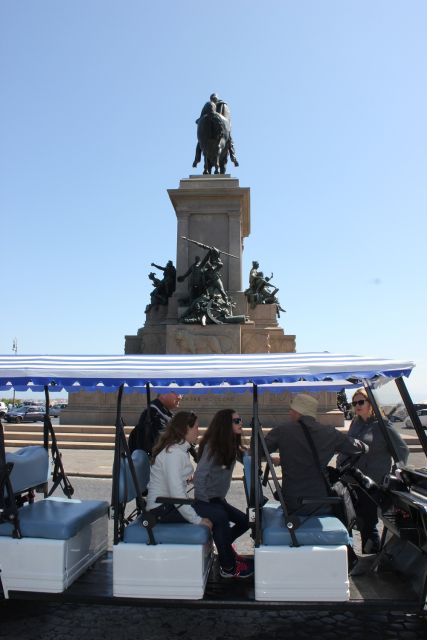 Rome: Private Guided City Highlights Tour by Golf Cart - Why a golf cart makes sense in Rome