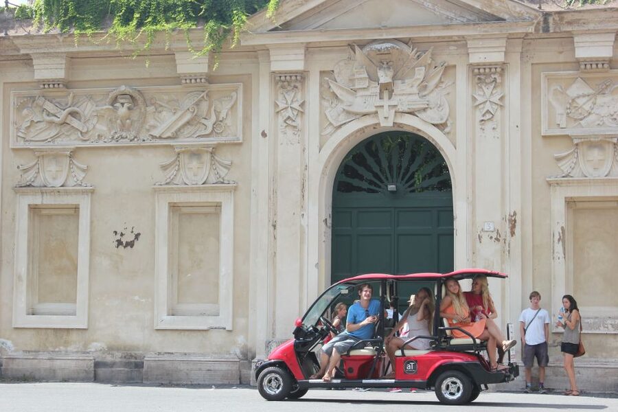 Rome: Private Guided City Highlights Tour by Golf Cart - Celio Hill’s ancient churches and gardens