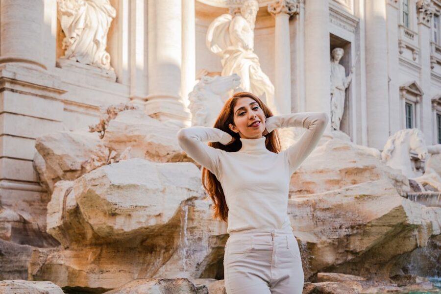 Rome: Private Photoshoot at the Trevi Fountain - Photographers who make posing less awkward