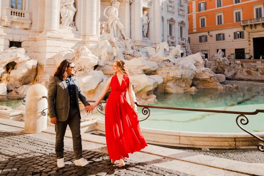 Rome: Private Photoshoot at the Trevi Fountain - Edited digital images within 48 hours