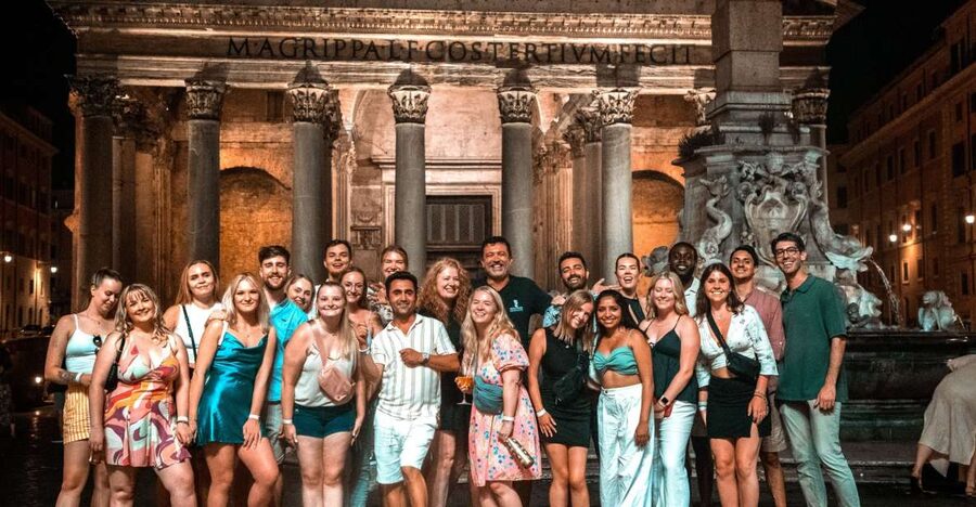 Rome: Pub Crawl and Ultimate Party with Open Bar and Pizza - What the different stops add to the night
