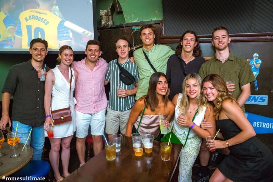 Rome: Pub Crawl and Ultimate Party with Open Bar and Pizza - From pizza and games to Rome’s late-night bars