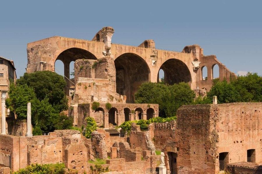 Rome: Roman Forum and Palatine Hill Licensed Guided Tour - Key points at a glance