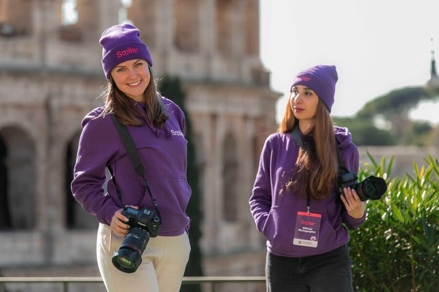 Rome: Romantic Photoshoot for Couples - Starting near the Spanish Steps at Fontana della Barcaccia