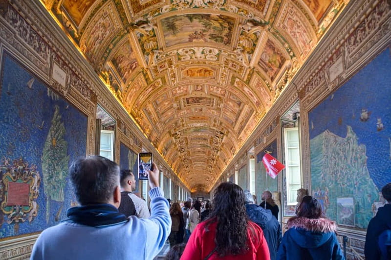 Rome: Sistine Chapel, Vatican Museums and Basilica Tour - Gallery of Maps: a 30-minute visual history lesson