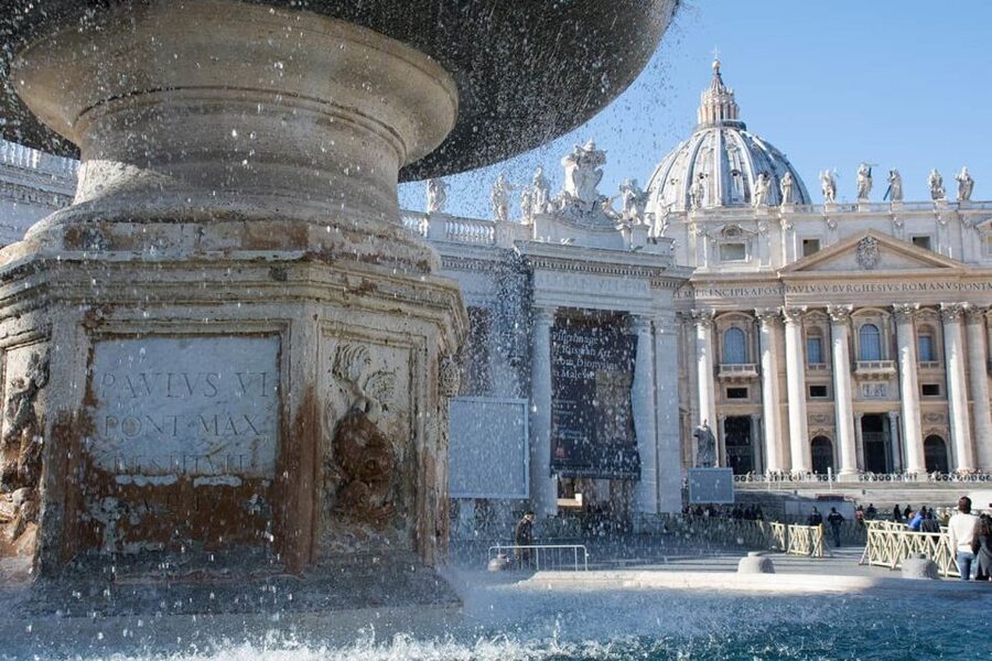 Rome: Skip the line Vatican Museums & Sistine Chapel Tour - Thirty minutes beneath Michelangelo’s Sistine Chapel