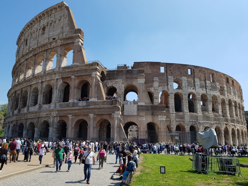 Rome: Small-Group Colosseum, Roman Forum & Palatine Hill - Entering the Colosseum with priority access