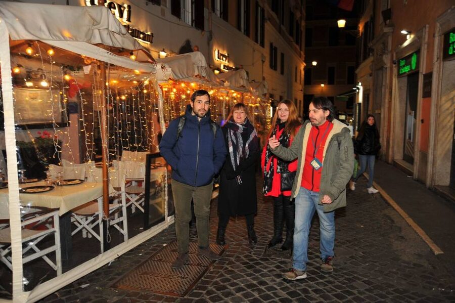 Rome: Spanish Steps, Trevi, Navona and Pantheon Sunset Tour - Piazza di Spagna and the Spanish Steps