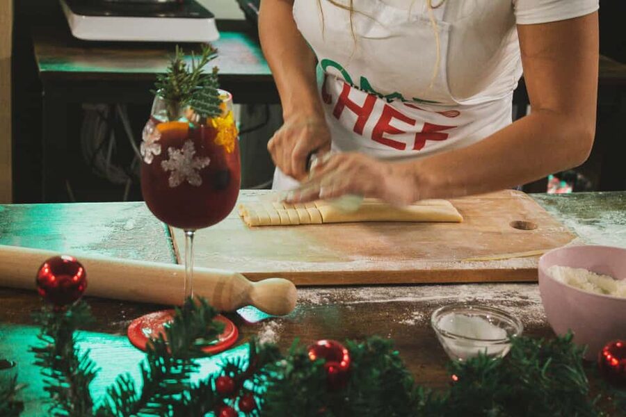 Rome: Spritz & Spaghetti Cooking Class - Price, timing, and practical value