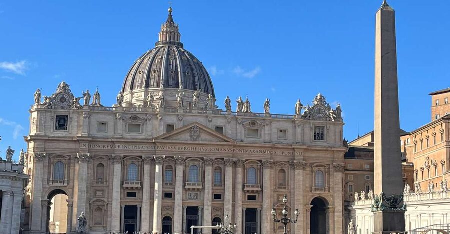 Rome: St. Peter's Basilica and Papal Grottoes Guided Tour - Key points to know before booking