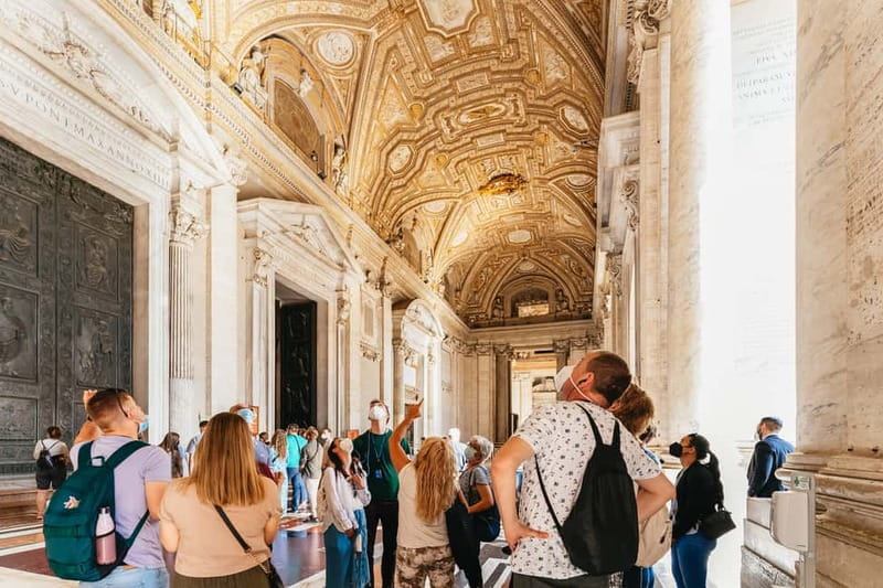 Rome: St. Peter's Basilica, Papal Tombs, and Dome Climb Tour - The Dome’s mosaics and Rome from above