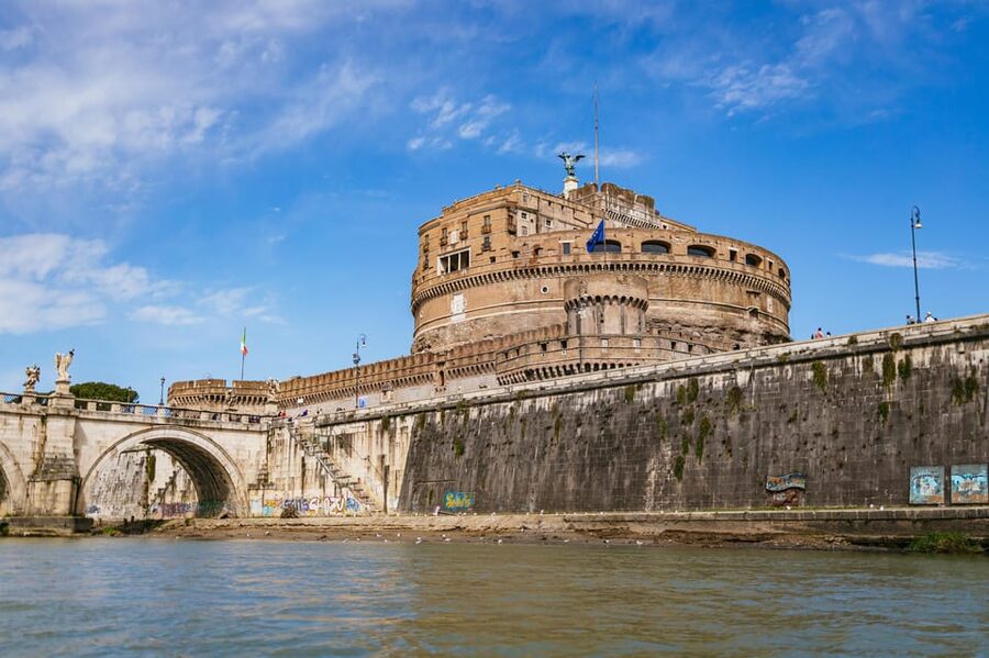 Rome: Tiber River Urban Rafting Tour with Roman Pizza - Tiber Island: the most atmospheric part of the route