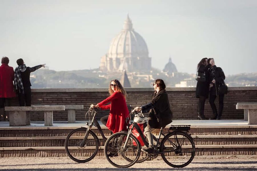 Rome: Top Highlights & Hidden Gems Tour by Cannondale E-Bike - What the $85 price buys you