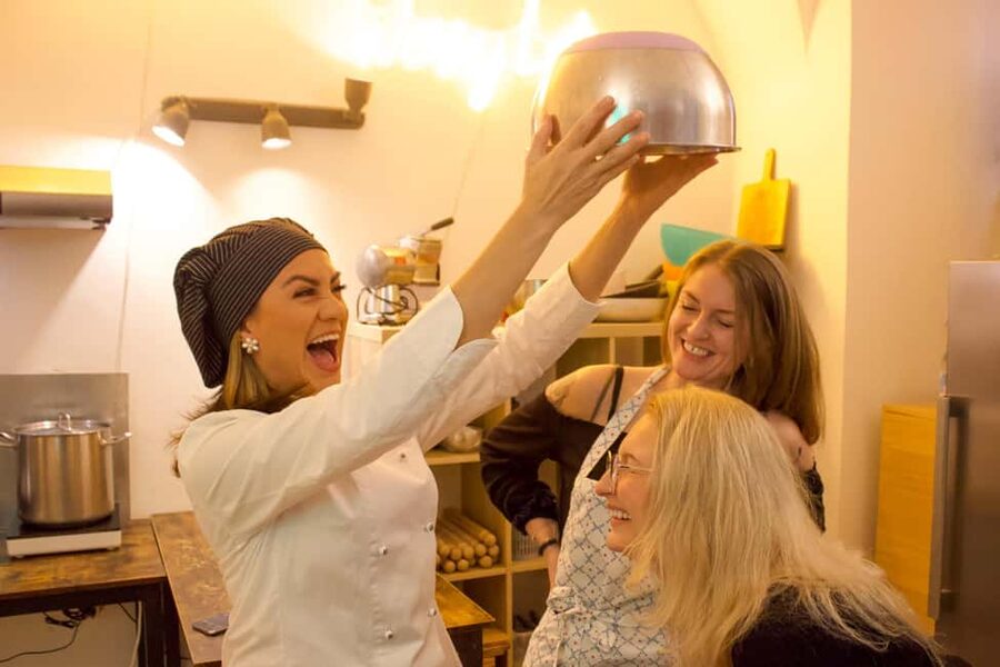 Rome: Traditional Pasta, Spritz & Tiramisu Cooking Class - Choosing between carbonara and cacio e pepe