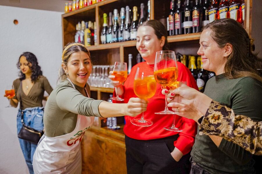 Rome: Traditional Pasta with Cocktails Cooking Class - Should you book it?