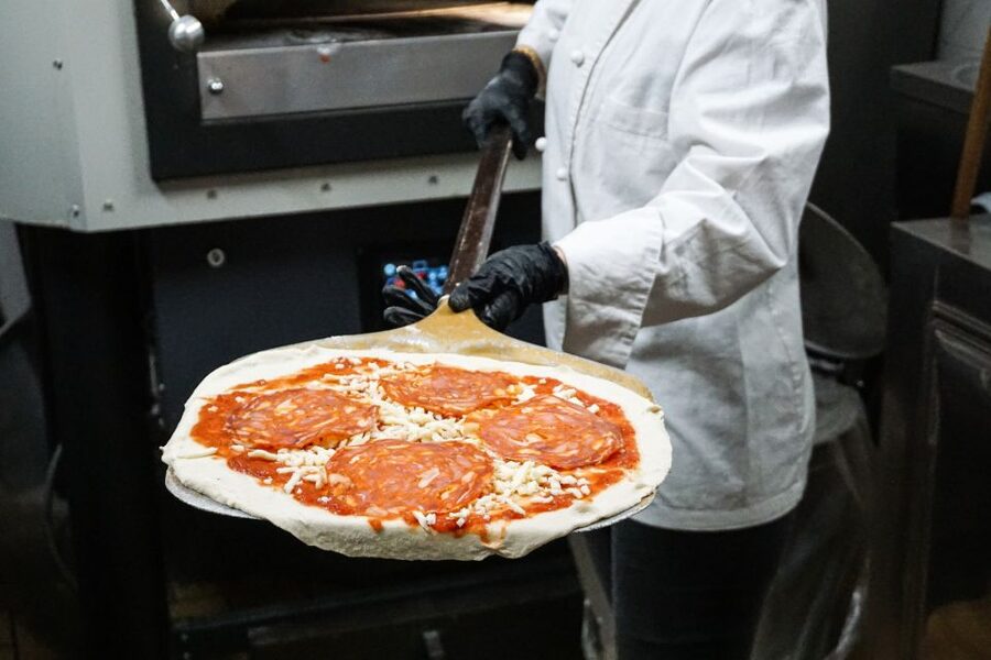 Rome: Traditional Pizza Cooking Class near Piazza Navona - Key points to know before booking