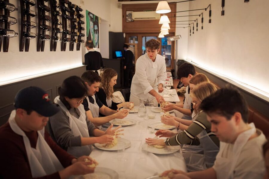 Rome: Traditional Pizza Cooking Class near Piazza Navona - How the $46 price measures up