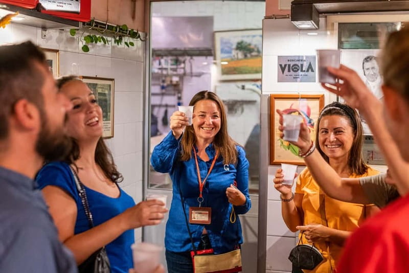 Rome: Trastevere or Jewish Quarter Street Food Tour - Trastevere and Tiber Island: food among old lanes