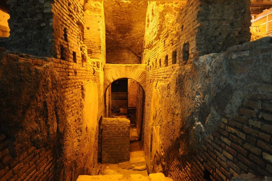 Rome: Trevi Fountain District Underground Domus Guided Tour - Key points to know before booking