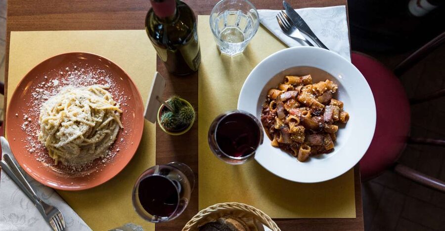 Rome: Twilight Trastevere Food Tour with Wine Tasting - The first tastes: Roman food beyond pizza and pasta
