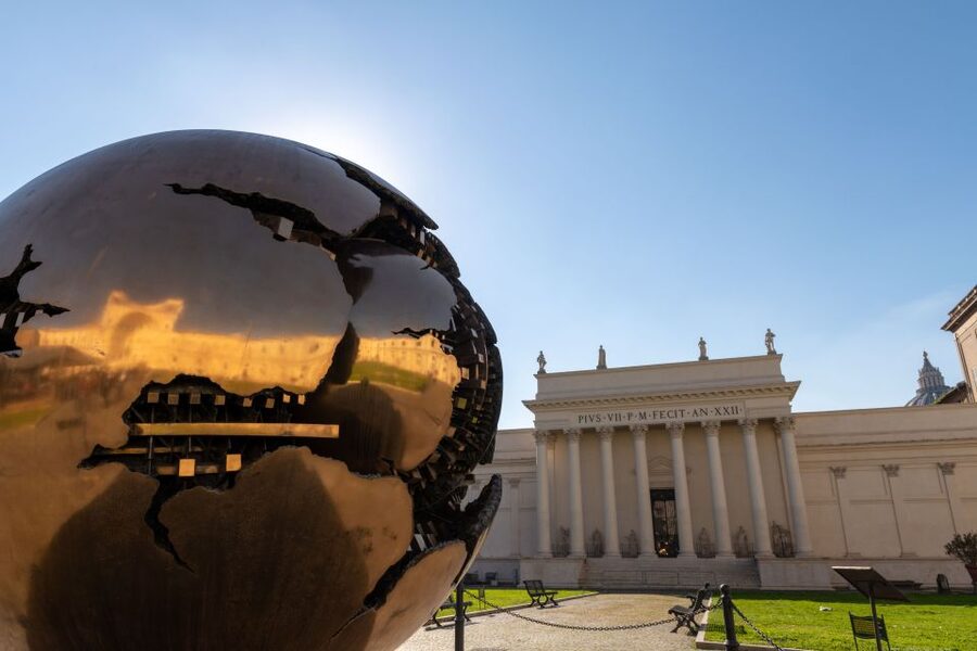 Rome: Vatican Museums, Sistine Chapel, and Basilica Tour - Walking, clothing, security, and heat