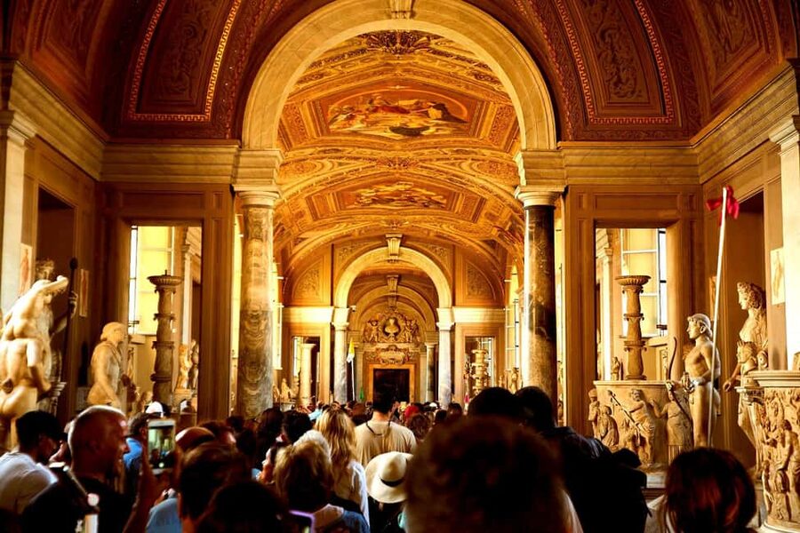 Rome: Vatican & Sistine Chapel Tour + Optional Colosseum - What this Vatican tour actually gives you